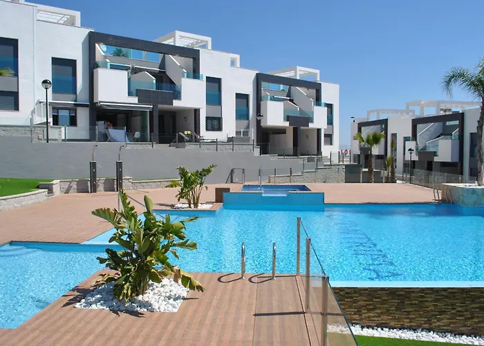 Oasis Beach - Top Floor With Seaview