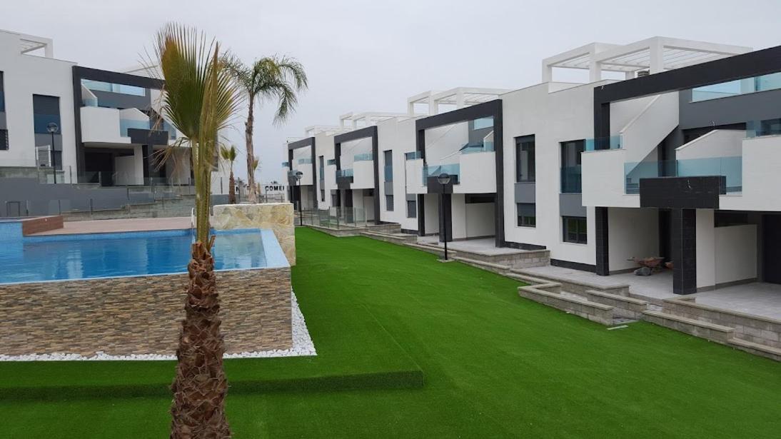 Oasis - Floor With Seaview *