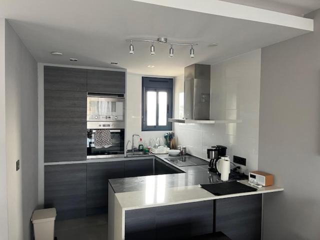 Oasis - Floor With Seaview Apartment